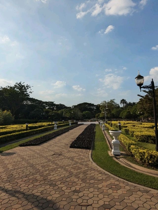 Bird Watch Tower 曼谷詩麗吉王后公園裡的超現代建築