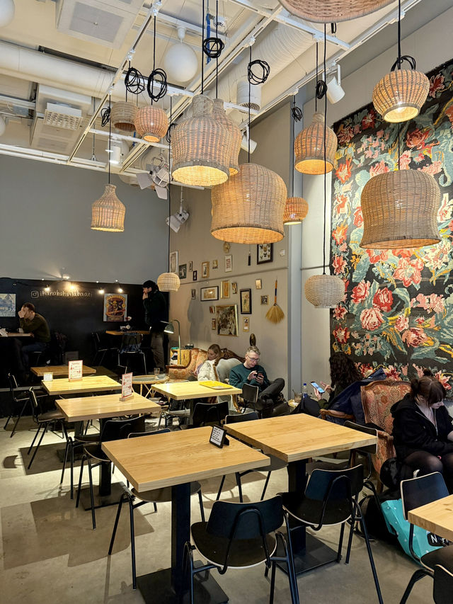 A Cozy Escape at Ihana Kahvila Baari in Helsinki☕️
