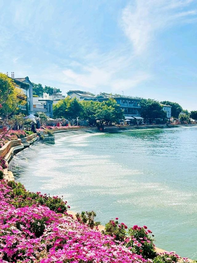 Shuanglang: The Perfect Lakeside Getaway
