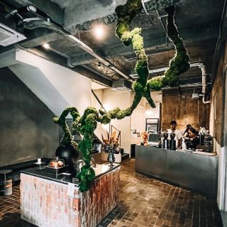 BSD에 위치한 Folly Coffee