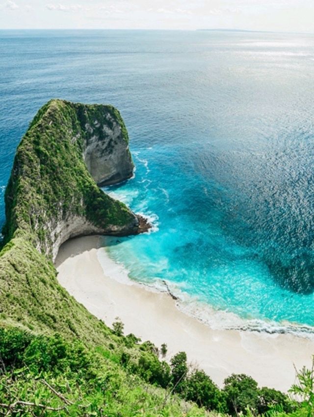 Bali’s natural beauty and warm hospitality make it a perfect destination