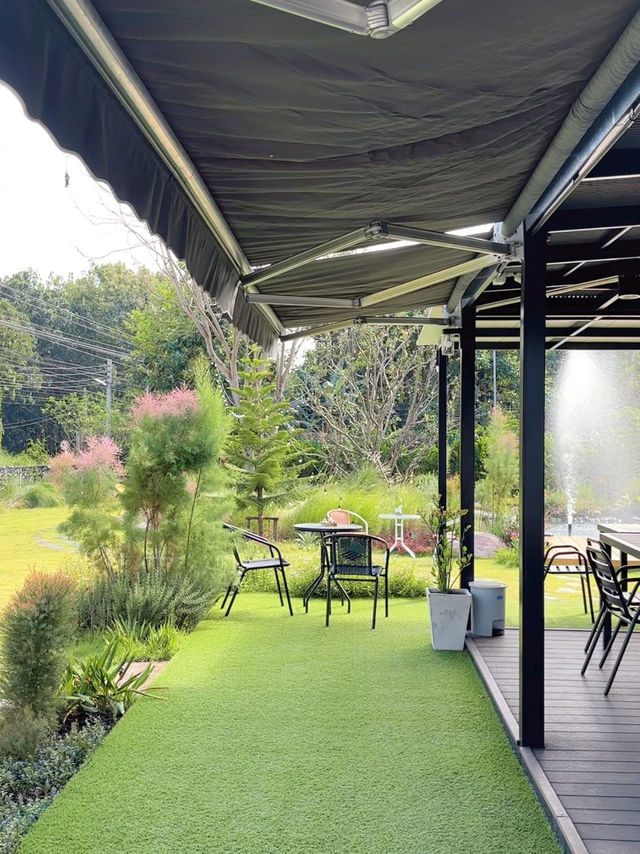 สวนรักษ์คุณ คาเฟ่+ร้านอาหาร ที่เทพสถิต