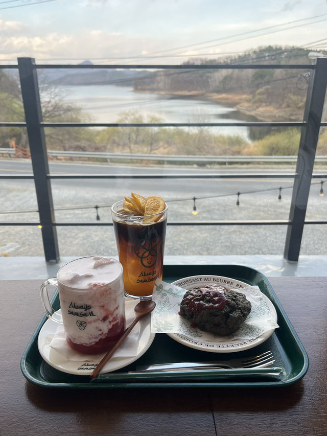 봄에 다녀오기 좋은 대청호 삼삼카페, 드라이브 겸 다녀오기 좋아요 🚘