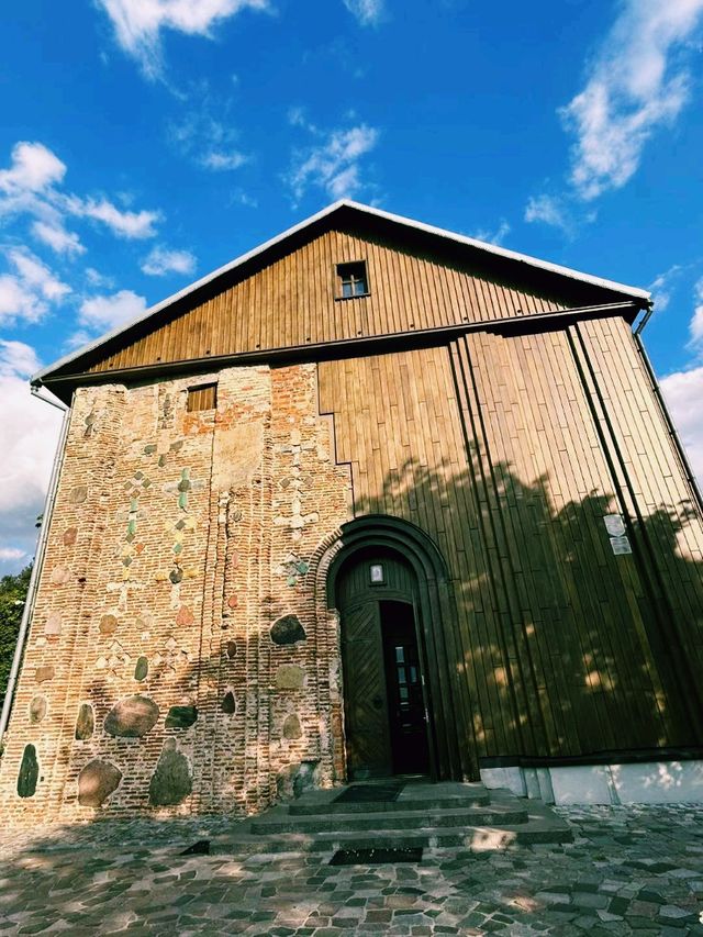 白俄羅斯格羅德諾著名古跡教堂建築景點：聖鮑里斯格列伯教堂，適合打卡拍照📸