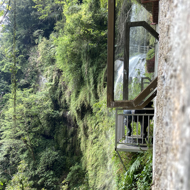 輕健行推薦｜銀河洞越嶺步道