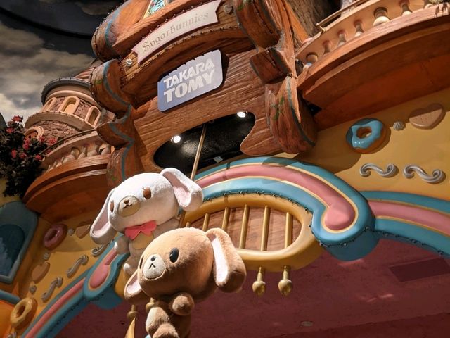 【東京/多摩】駅からピューロランドまで続くサンリオの世界！