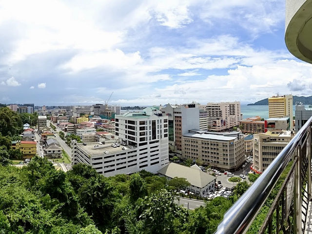 🌄 Signal Hill Observatory Tower: Kota Kinabalu’s Best Sunset Spot