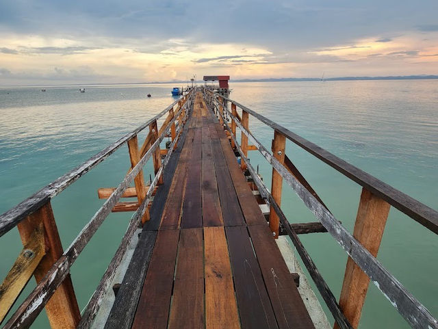 Pulau Sibu: Where Hammocks Outnumber People & Sea Turtles Crash Your Snorkel Party" 🏝️🐢