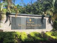 “Sunset Luxury by the Sea: A Slice of Paradise at Shangri-La Tanjung Aru”
