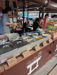โจ๊กนั่งยอง สังขละบุรี