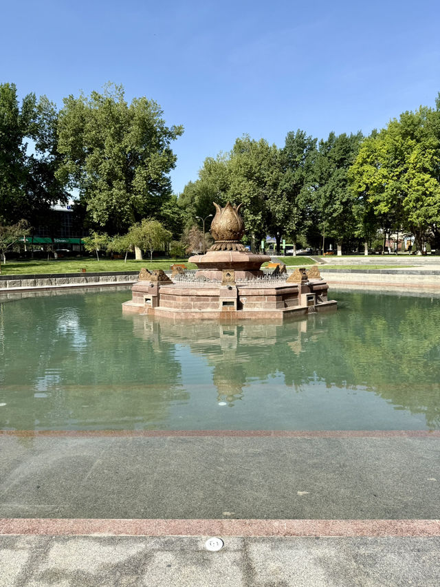 Springtime Stroll to Alisher Navoiy Theater