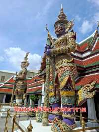 ชมความงามของวัดพระศรีรัตนศาสดาราม✨️