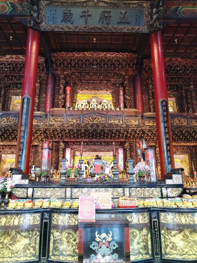 Orthodox Luermen Shengmu Temple