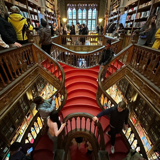 A Stairway to Stories: Enchanted Moments at Livraria Lello