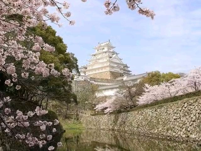 Himeji – Japan’s Pristine White Heron Castle Town