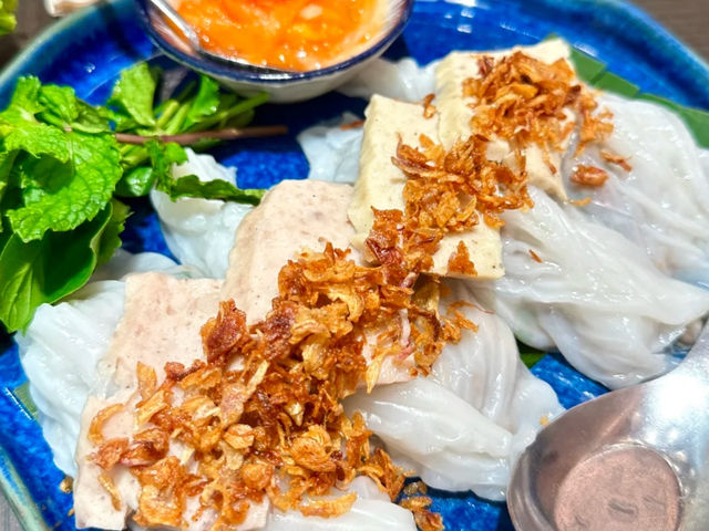 曼谷｜爆汁越南春捲太讚 隱藏在 Ari 的越南小餐館，每一口都是驚喜在 An Com An Ca 吃到最像家的味道！