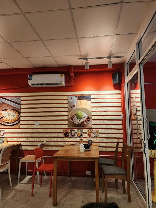 ร้านขนมปังปิ้ง ย่านสันป่าข่อย
