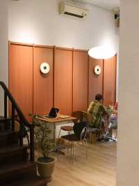 9Room Cafe