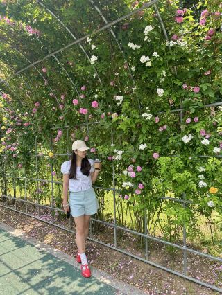 장미터널보며 야외데이트하기 좋은 스팟 🌹