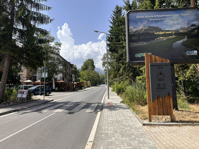 【Bansko｜ブルガリアの山岳リゾートで涼を感じる夏時間】 ソフィアから2.5時間、冬はスキー天国、夏は避暑地