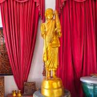 ไหว้พระและสักการะหลวงพ่อนรงค์แห่งวัดมะเกลือ