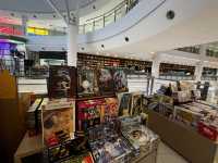 📚 BookXcess @ Gurney Paragon – Malaysia’s Most Scenic Bookstore