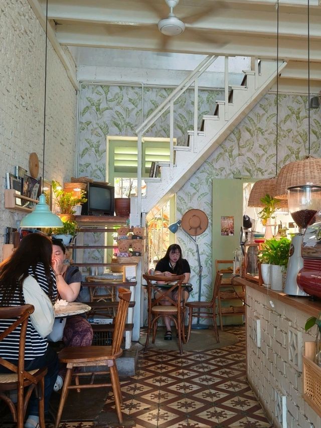 A Latte Escape in the Heart of Jakarta