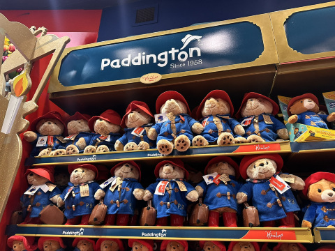 Hamleys（ハムレーズ）｜1760年創業！世界最古のおもちゃ屋でワクワク