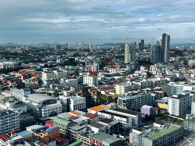 The best view accommodation in pattaya area with affordable rates 