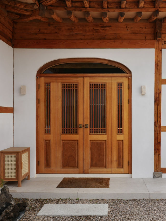 미술관을 닮은 경주 신상 한옥 스테이🏡