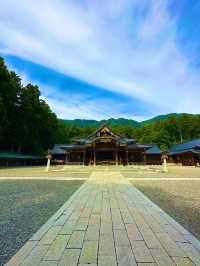 ⛩越後の心に触れる旅「彌彦神社」で静寂と神聖に包まれる時間