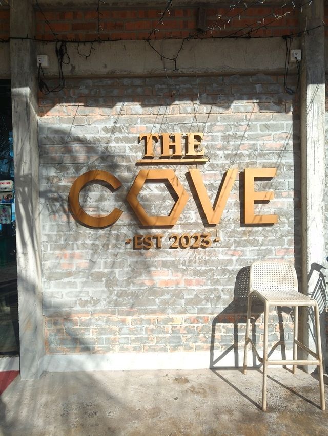This Seaside Café in PD Feels Like a Mini Vacation