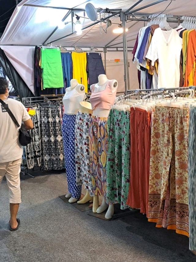 ตลาดโต้รุ่ง หัวหิน - Hua Hin Night Market 