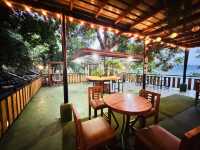 Chill by the Lake at Mealia Café
