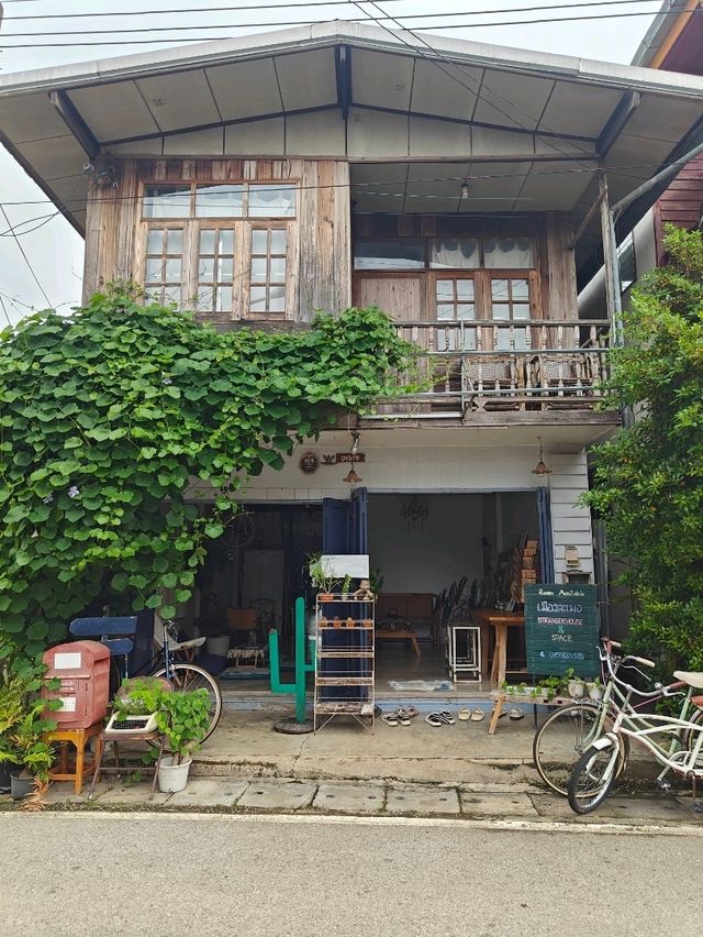 ถนนคนเดินเชียงคาน น่าสนใจจริงๆ