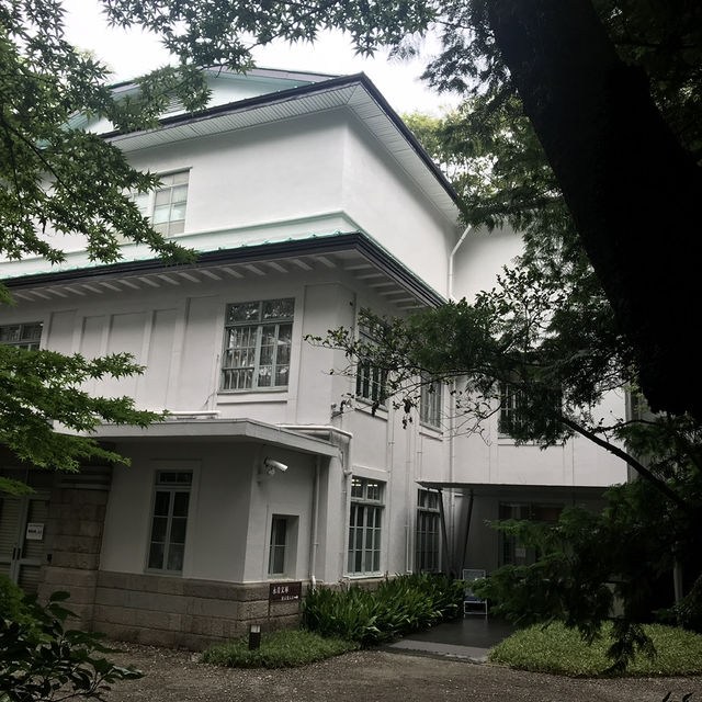 【文京区関口　音羽　鳩山会館、永青文庫美術館、肥後細川庭園】