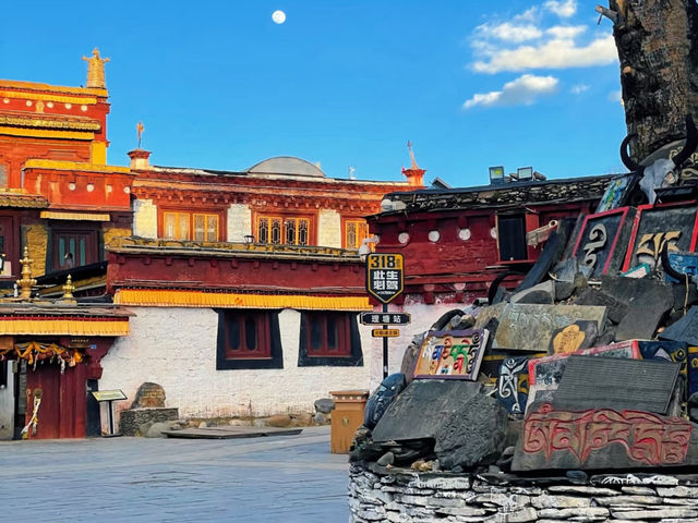 🏔️ Immerse in Tibetan Slow Life at 勒通古镇 (Letong Ancient Town), Litang