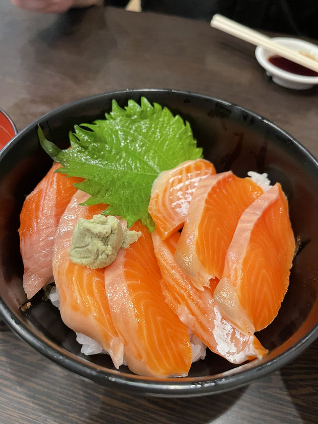 Tsukiji Outer Market 🍣