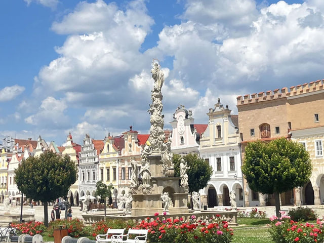 Telč: A Renaissance Fairytale & The "Town of Love"! 🇨🇿🏰