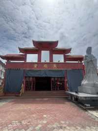🏛️ Terengganu’s Royal Walk: Palaces, Bridges & Temples by the Sea 🕌🌉🏮