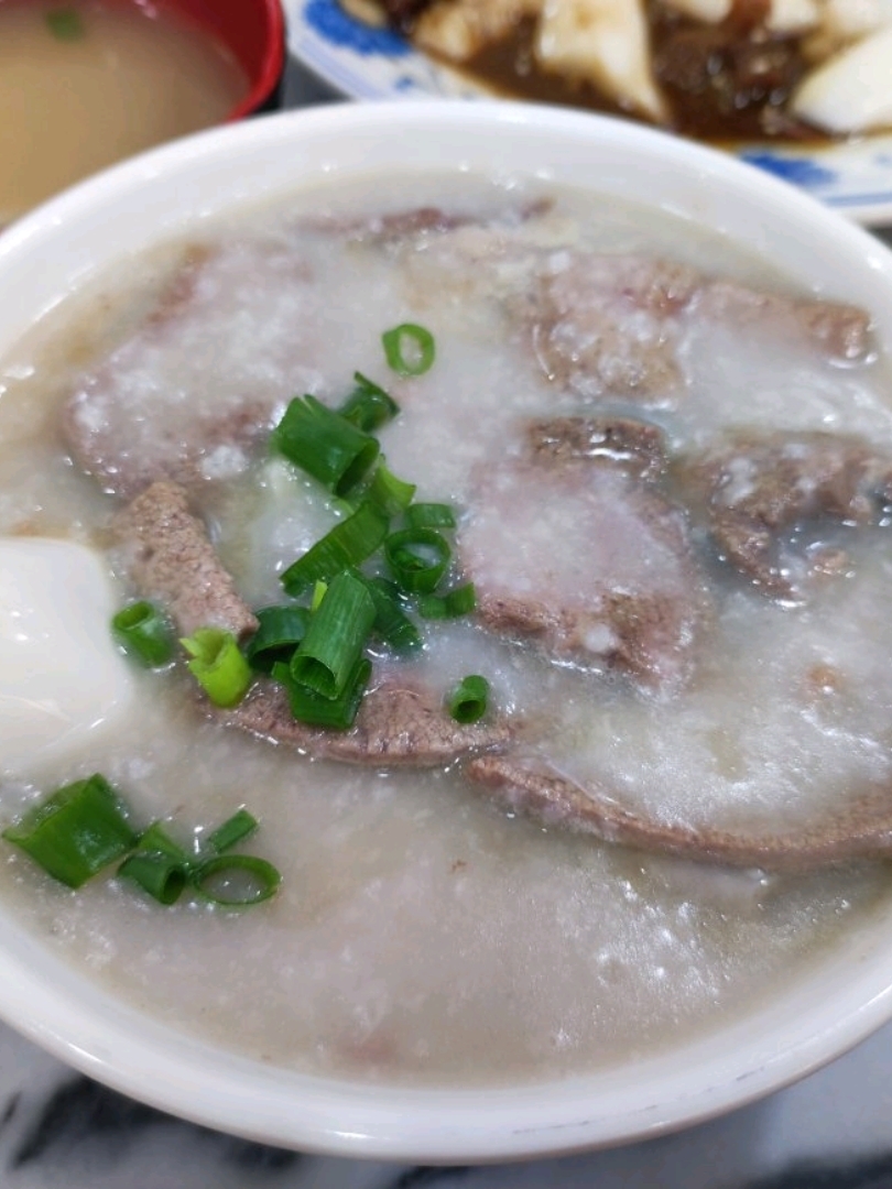 因步行街在整修中, 轉去中山出名浩輝飲食, 食招牌菜: 及弟｜Trip.com 中山