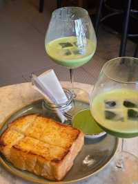 ร้านชาสุดอร่อยในแก้วไวน์ แบบจึ้ง!!