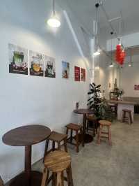 Highyard Cafe Hatyai, Earth-Toned Escape with Modern Soul