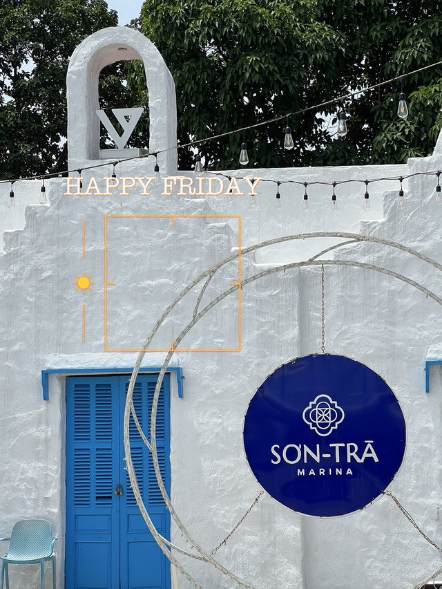 Summer vibe คาเฟ่ดัง Santorini ติดทะเลดานัง🇻🇳