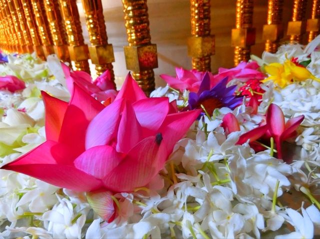 【スリランカ🇱🇰キャンディ】ダラダー・マーリガーワ寺院