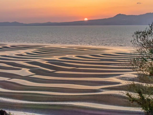 【御輿来海岸】干潟に映る空が絶景すぎる…熊本の隠れた感動スポット🌅