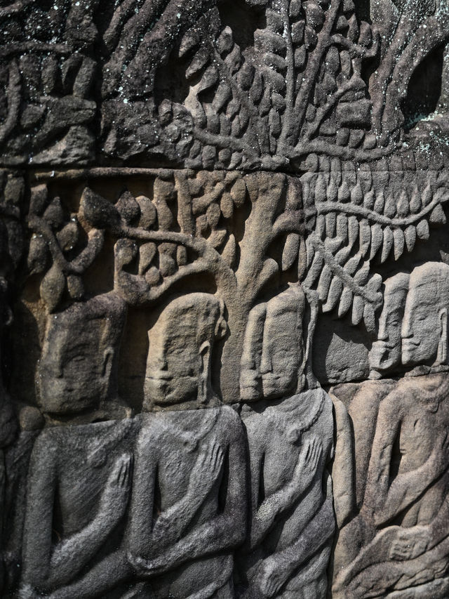 Bayon: 216 Stone Smiles In The Jungle (13th Century)