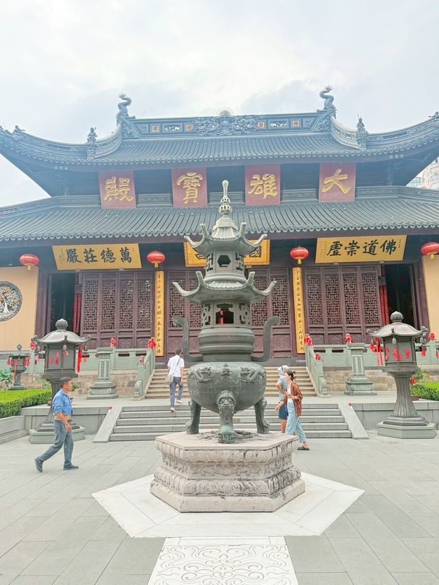 สายมูต้องมา!! วัดพระหยก Jade Buddha ที่เซี่ยงไฮ้ 