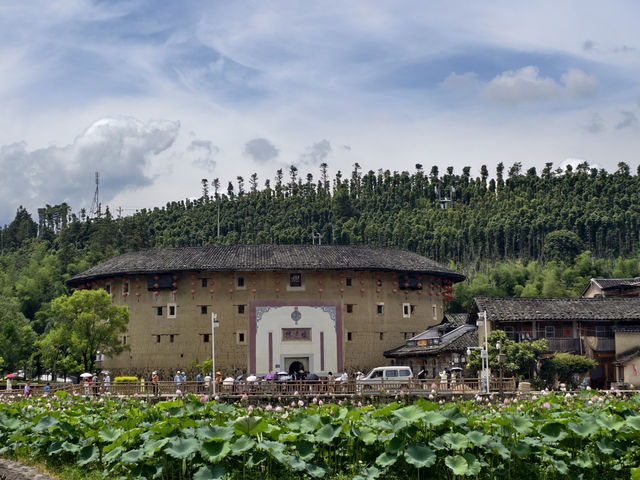 走訪南靖獨特民居欣賞夯土為牆的建築結構