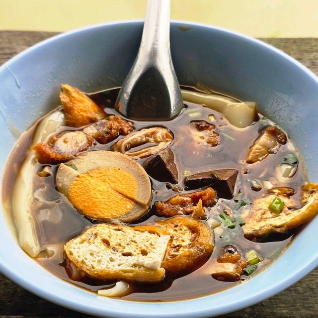ก๋วยจั๊บบรรยากาศดีในอำเภอบ้านโพธิ์